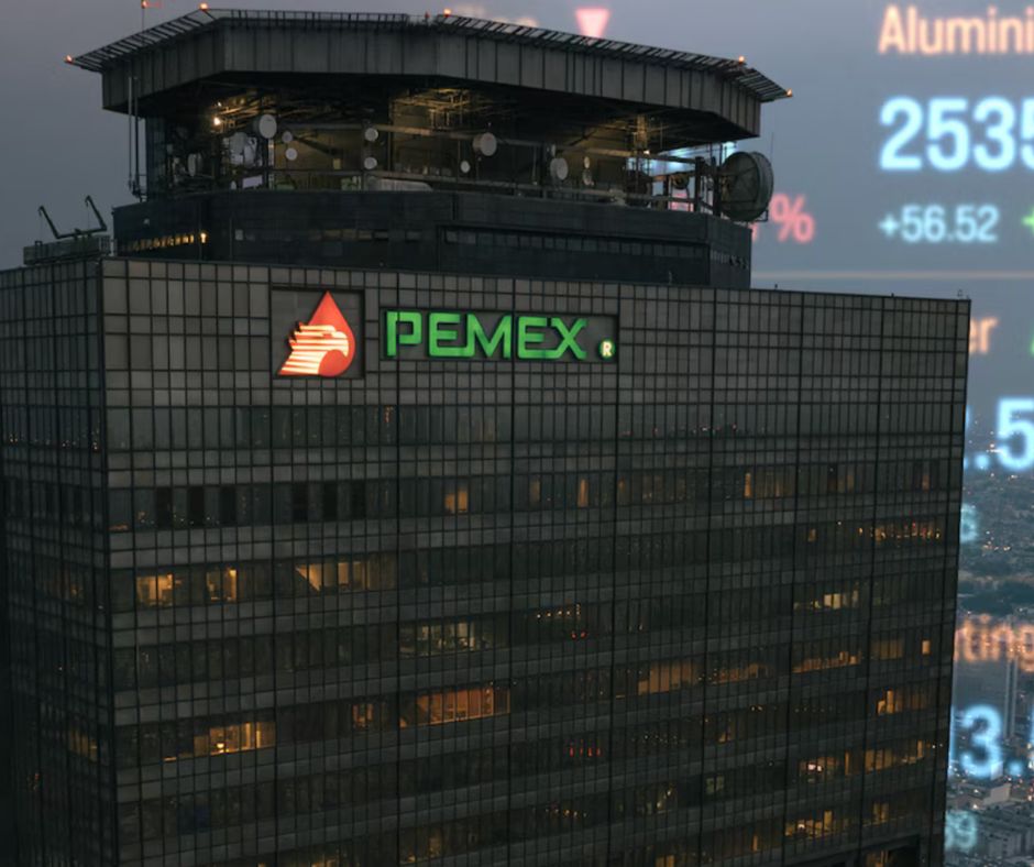 Pemex produce 1.27 millones de barriles diarios y necesita subir 22.8% para cumplir meta